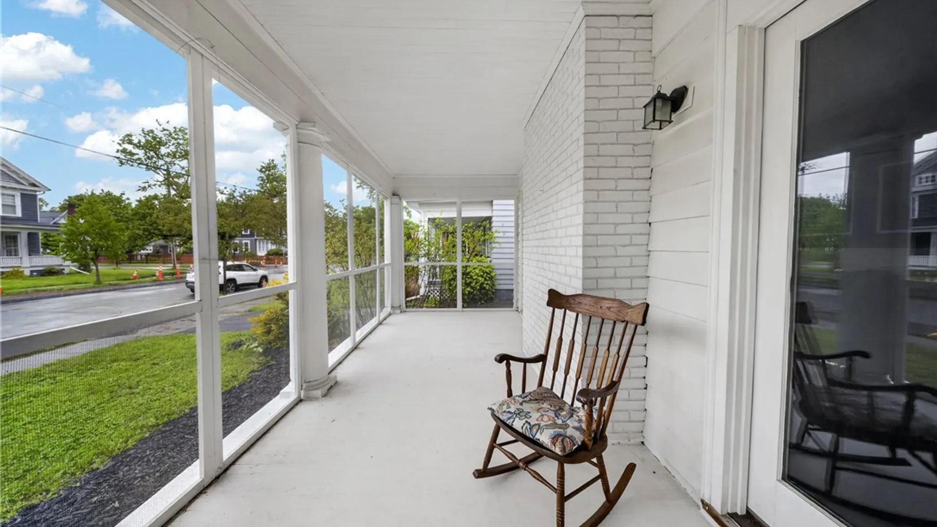 Property at 142 Hampton Road, Syracuse, NY 13203 4