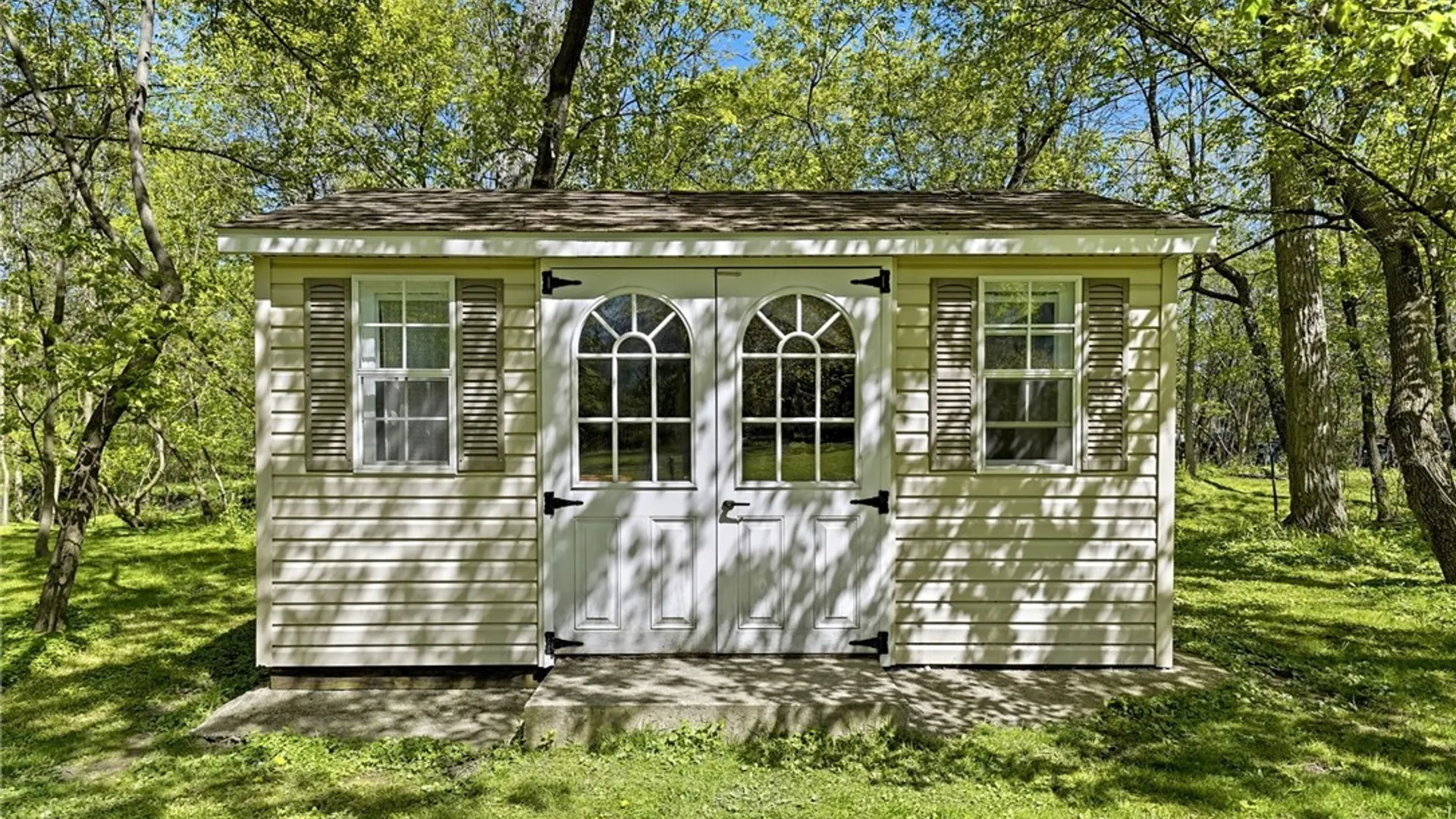 Property at 1860 Forest Road, Amherst, NY 14221 44