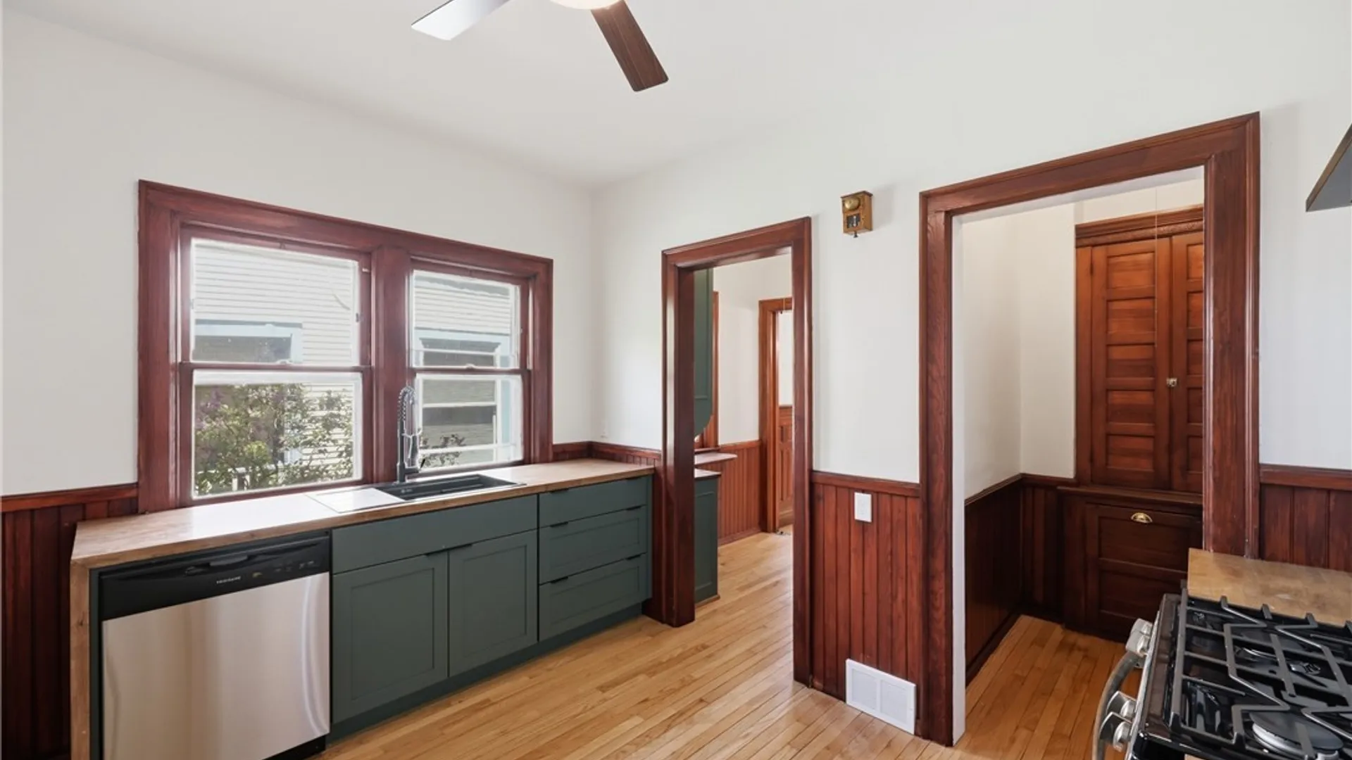 Property at 202 Summit Avenue, Buffalo, NY 14214 18