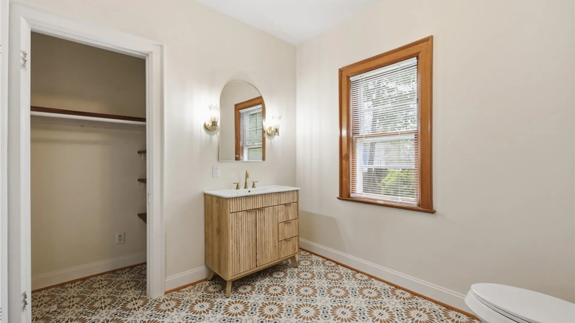 Property at 202 Summit Avenue, Buffalo, NY 14214 21