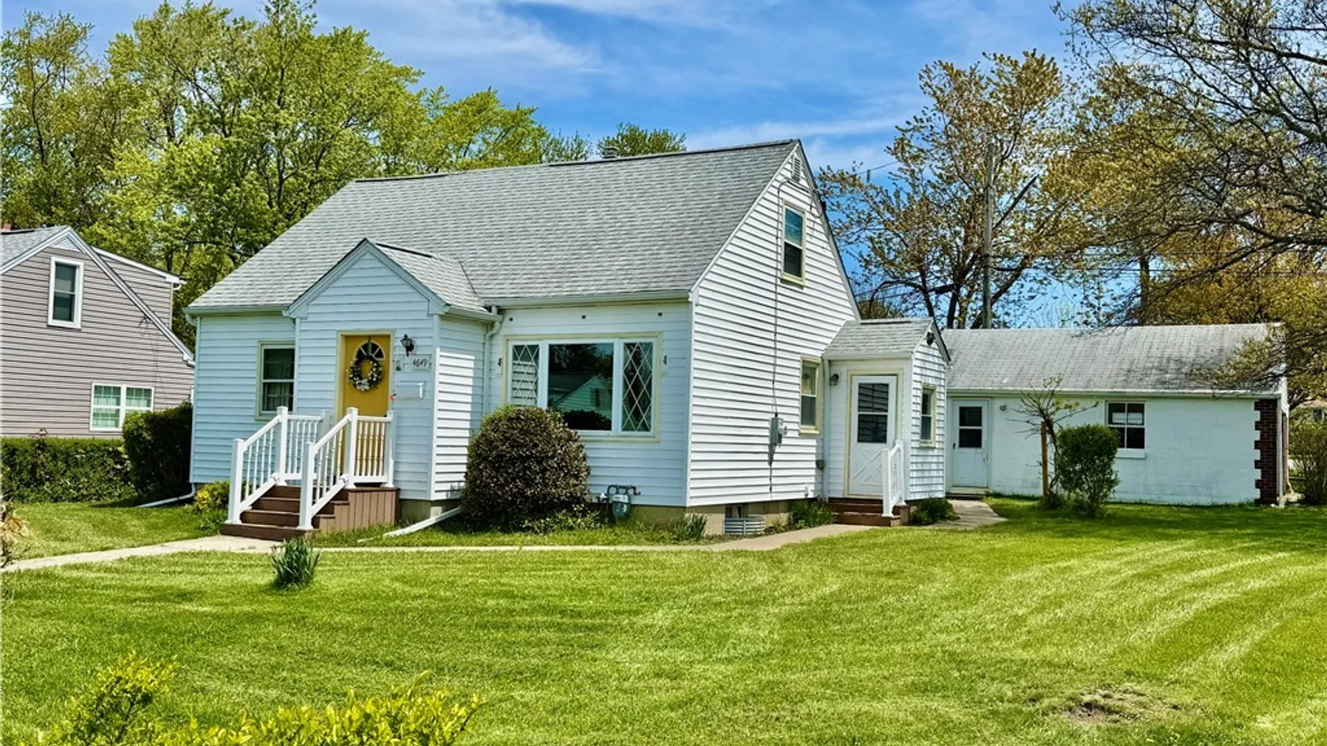 Property at 4649 Morgan Parkway, Hamburg, NY 14075 3