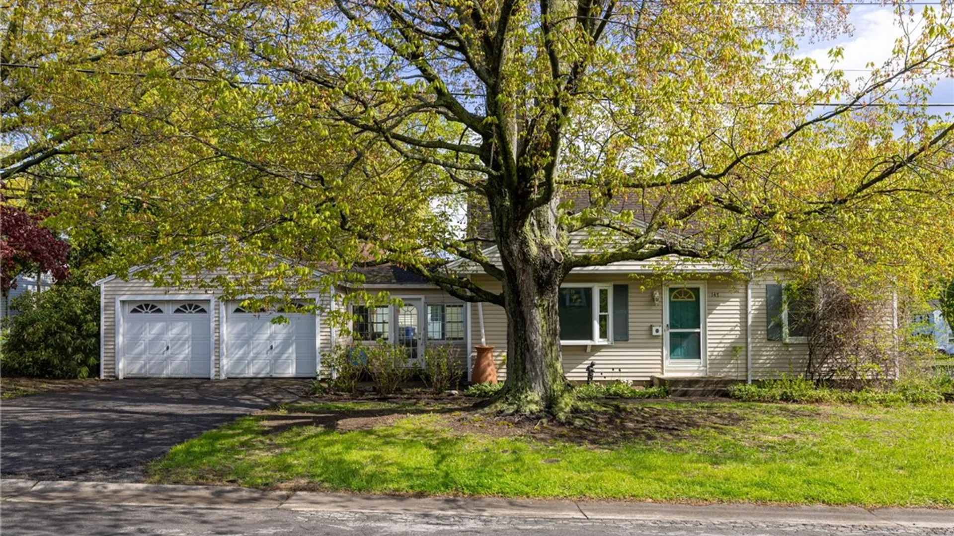 Property at 147 Hilltop Road, Greece, NY 14616 2