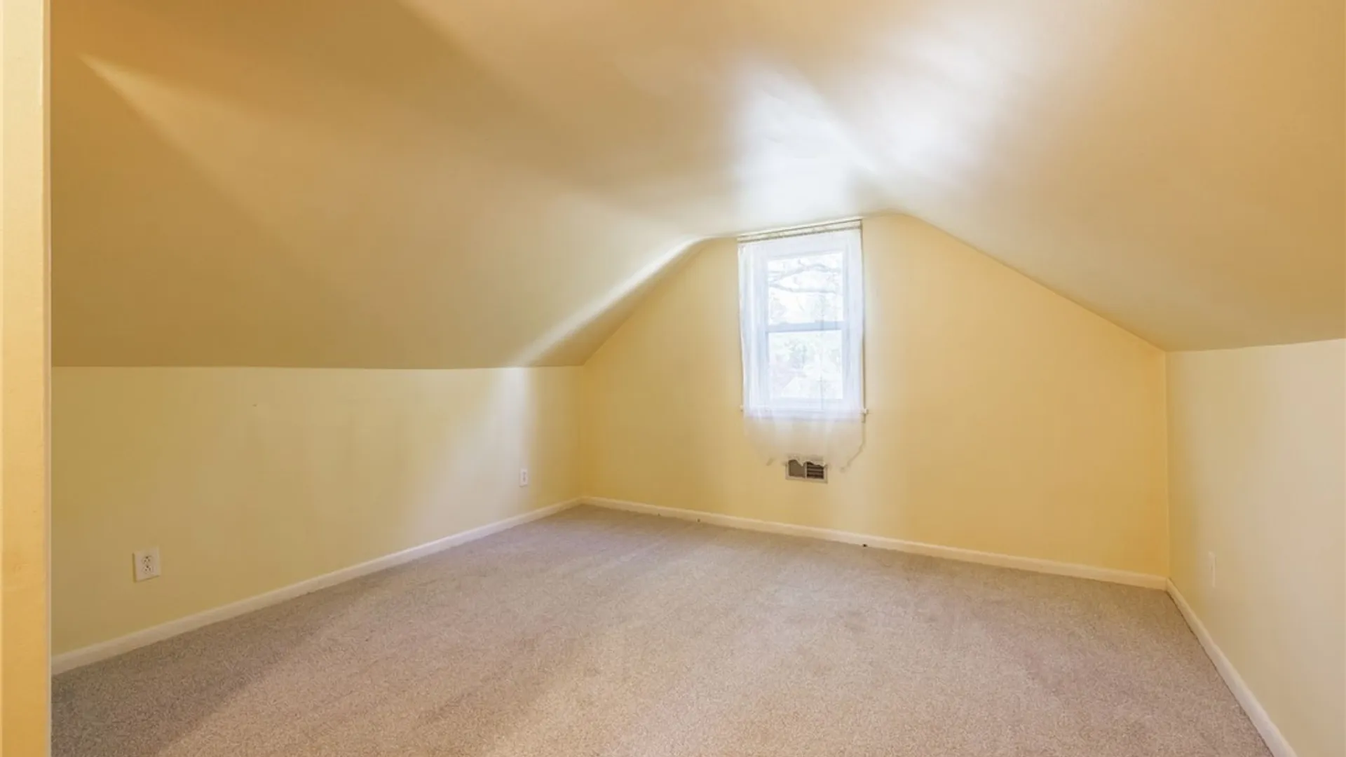 Property at 147 Hilltop Road, Greece, NY 14616 23