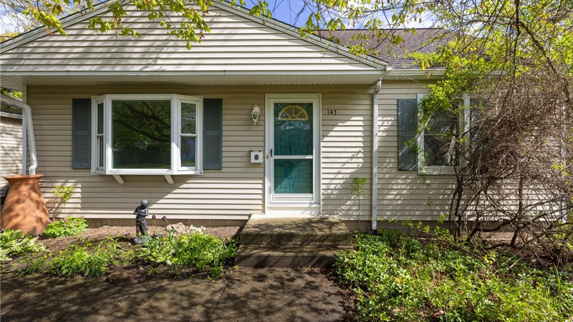 Property at 147 Hilltop Road, Greece, NY 14616 4