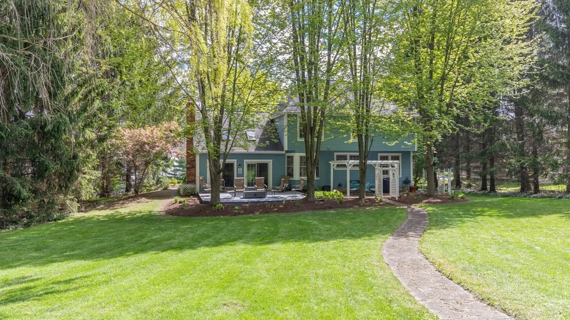 Property at 8233 Turnstone Drive, Manlius, NY 13104 11