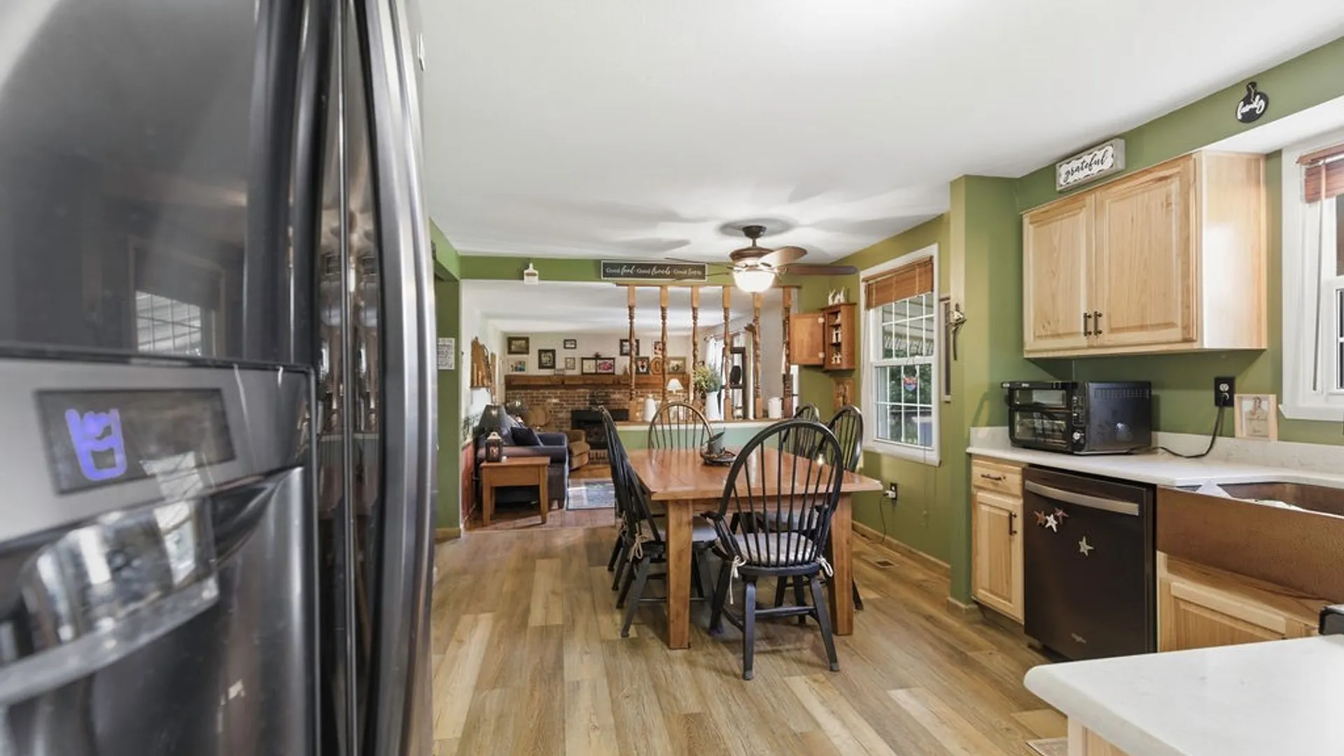 Property at 8052 Fox Run Circle, Clay, NY 13090 11