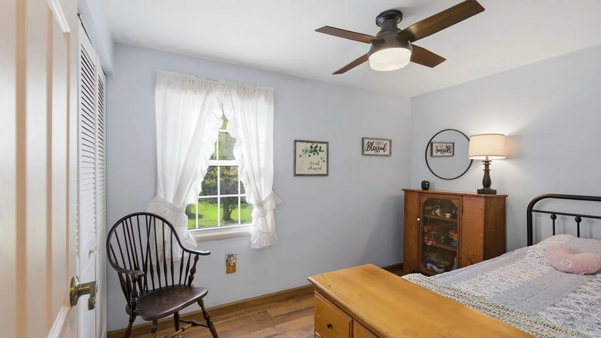 Property at 8052 Fox Run Circle, Clay, NY 13090 25