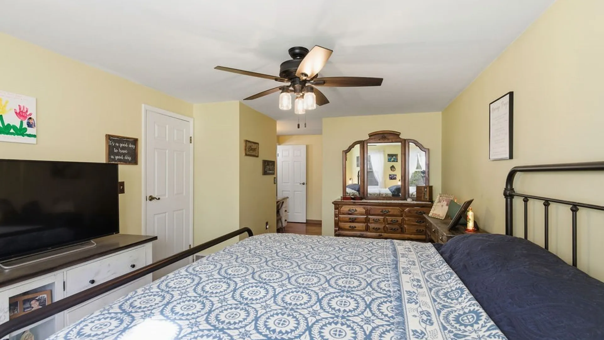 Property at 8052 Fox Run Circle, Clay, NY 13090 30