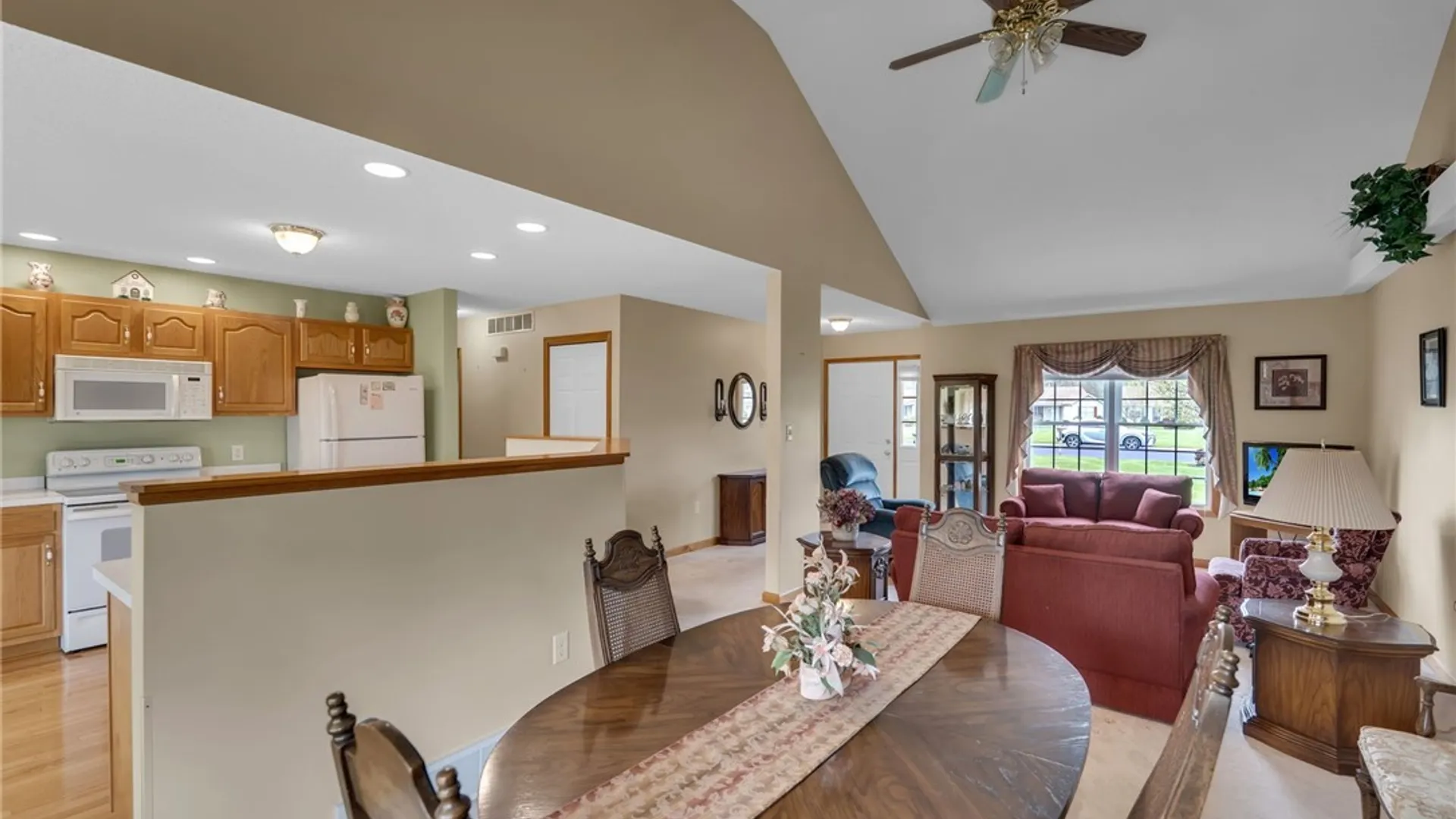 Property at 53 Alexander Parkway, Pendleton, NY 14120 10