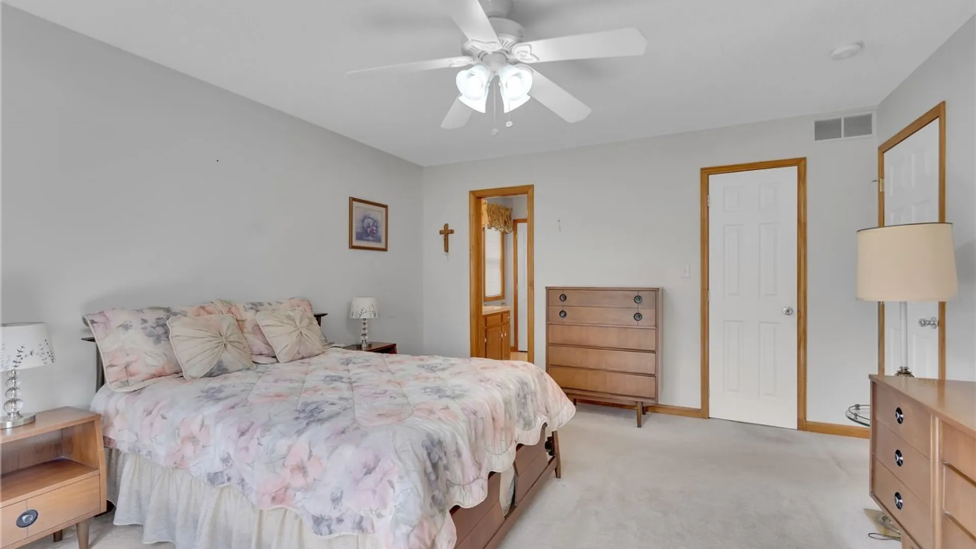 Property at 53 Alexander Parkway, Pendleton, NY 14120 21