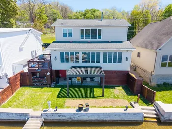 5140 E Lake Rd, Livonia, NY 14487
