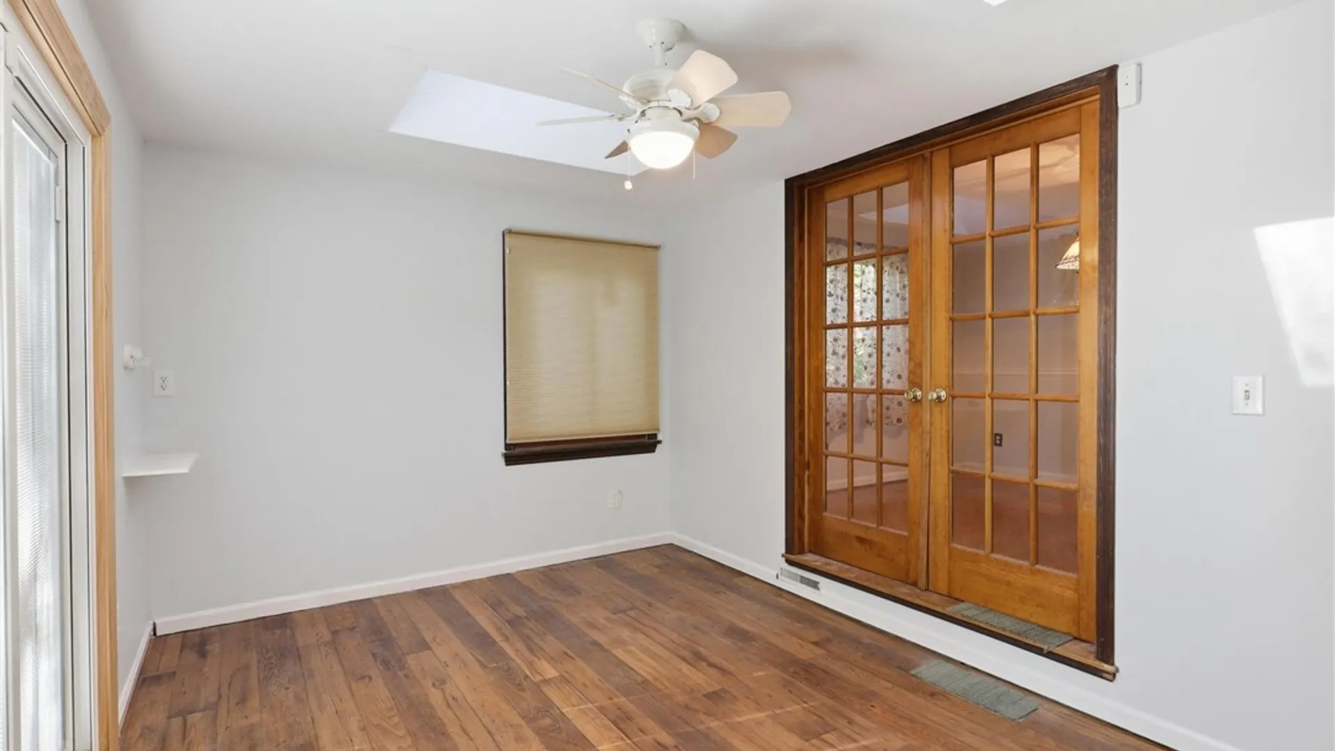 Property at 58 Landsdowne Lane, Pittsford, NY 14618 17