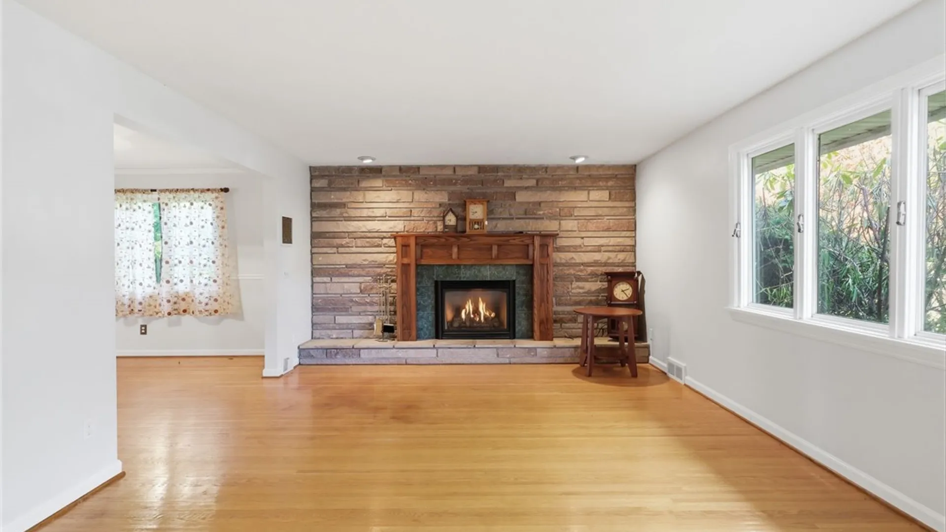 Property at 58 Landsdowne Lane, Pittsford, NY 14618 7