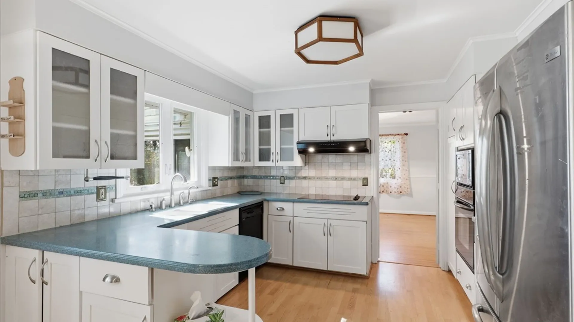 Property at 58 Landsdowne Lane, Pittsford, NY 14618 9