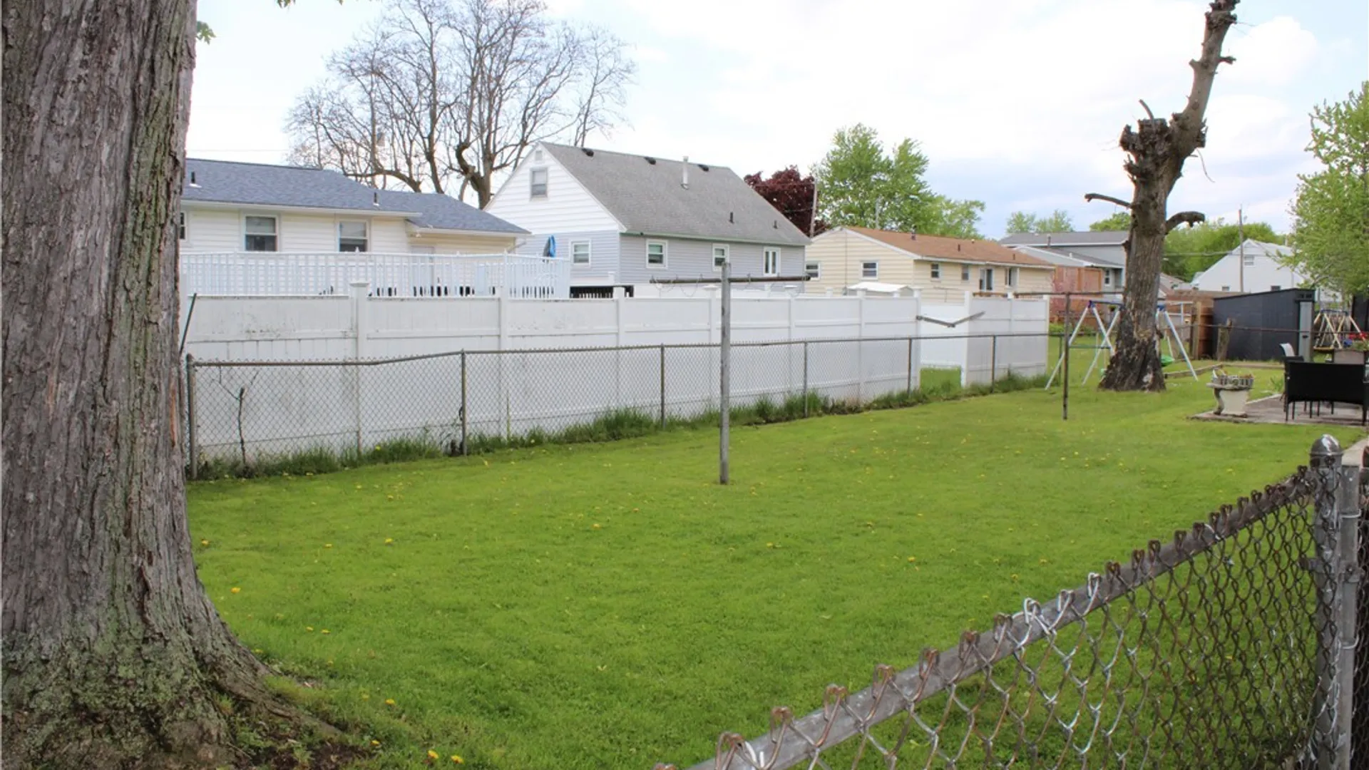 Property at 417 Hazelhurst Avenue, DeWitt, NY 13206 6