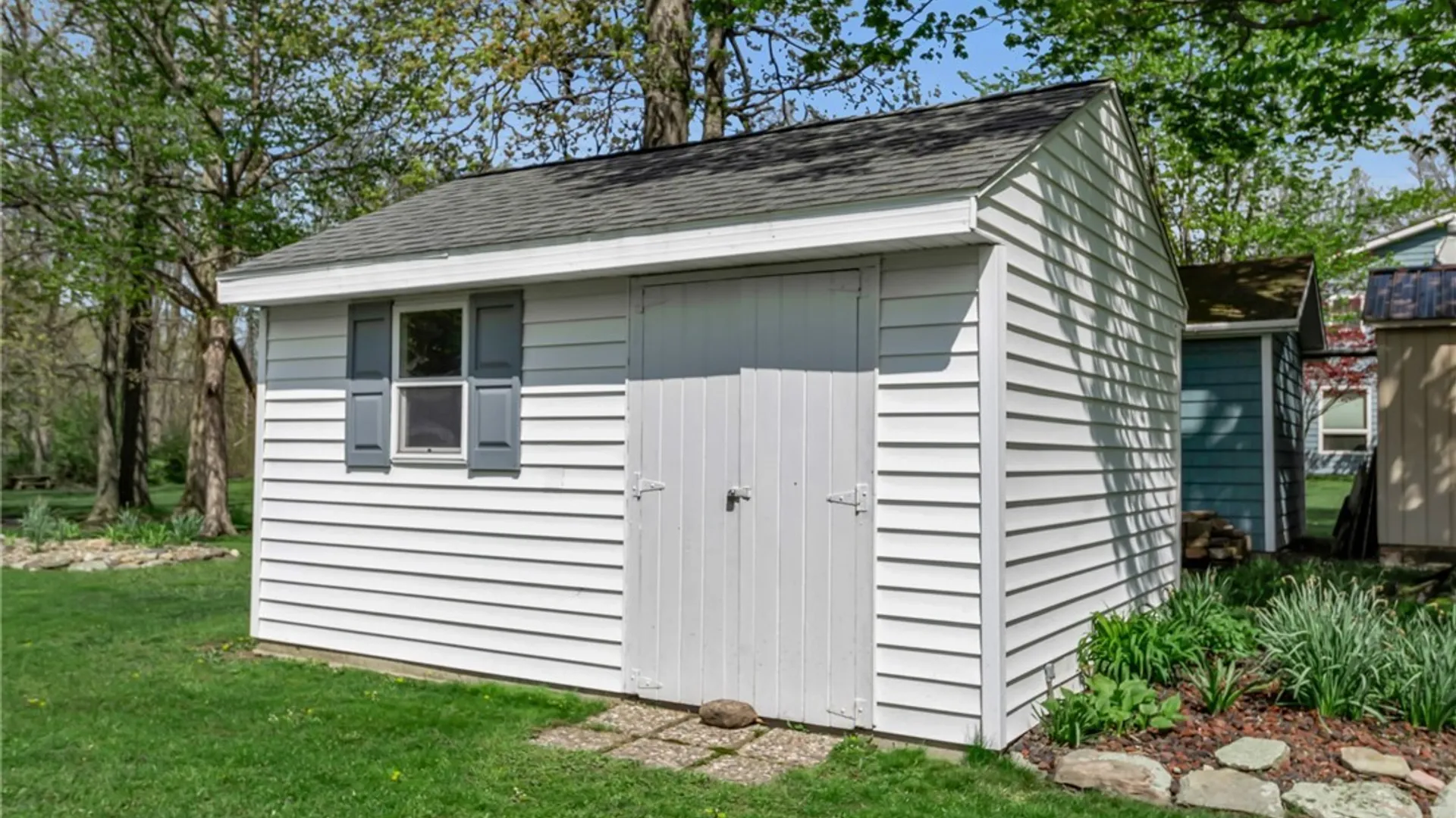 Property at 47 Terrylynn Drive, Evans, NY 14006 42