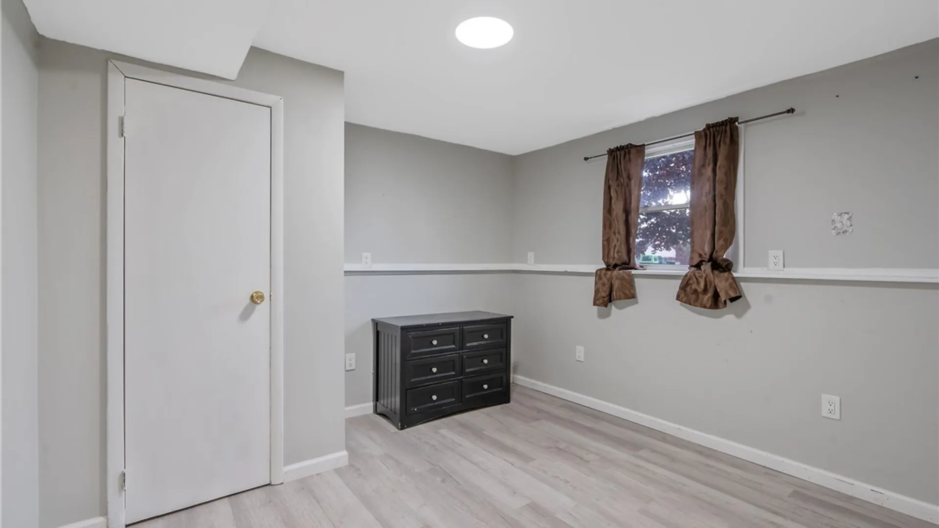 Property at 9467 Madison Avenue, Cicero, NY 13029 26