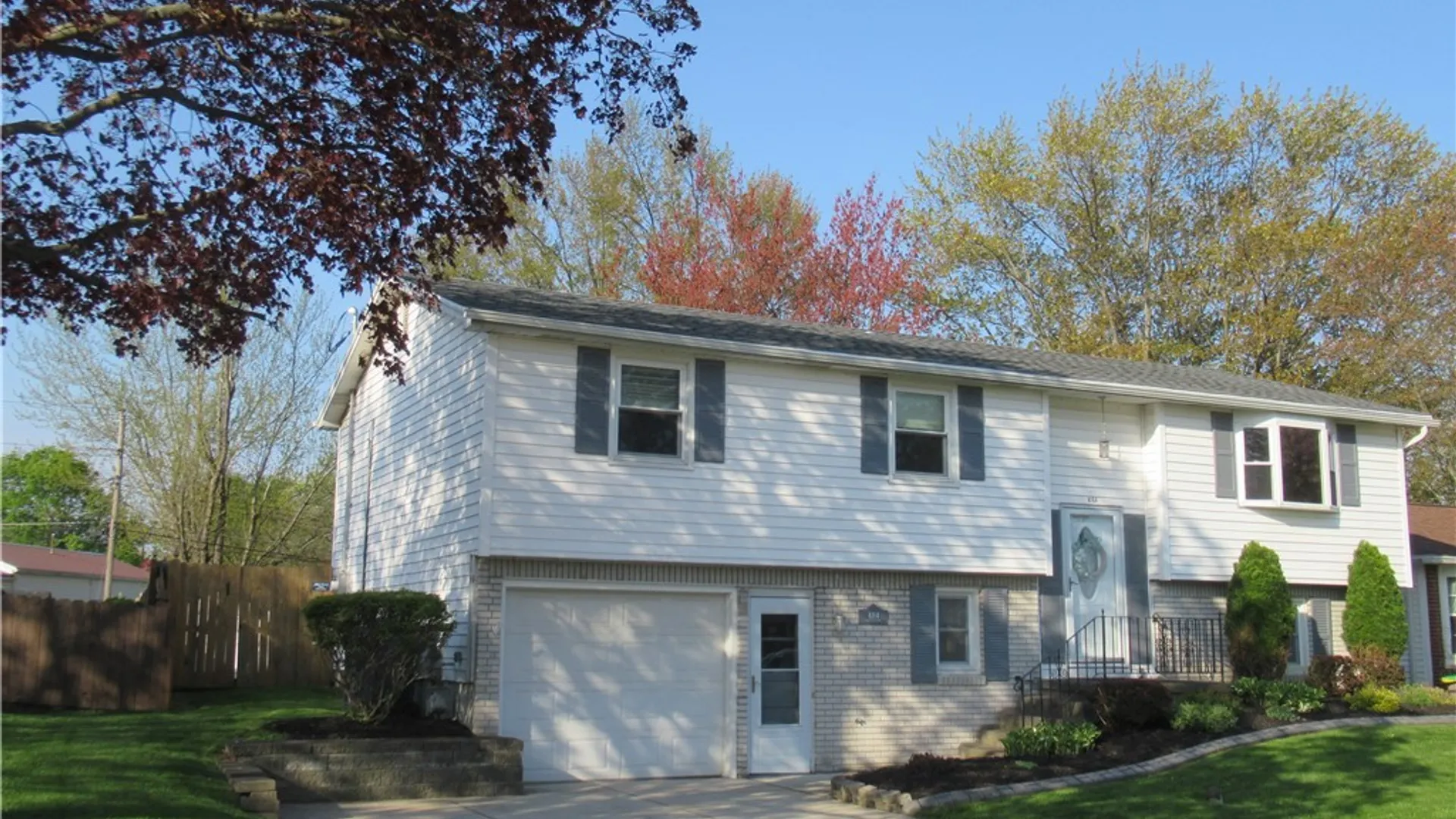 Property at 4164 Glenwillow Drive, Hamburg, NY 14075 3