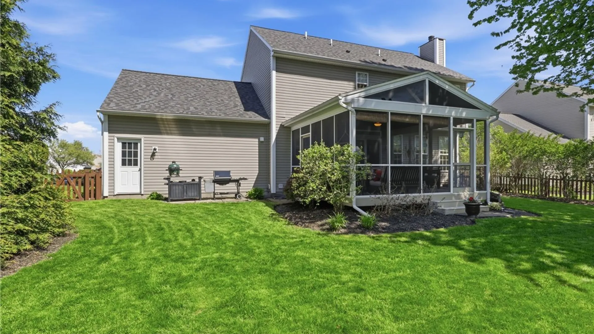 Property at 19 Enwright Drive, Perinton, NY 14450 26