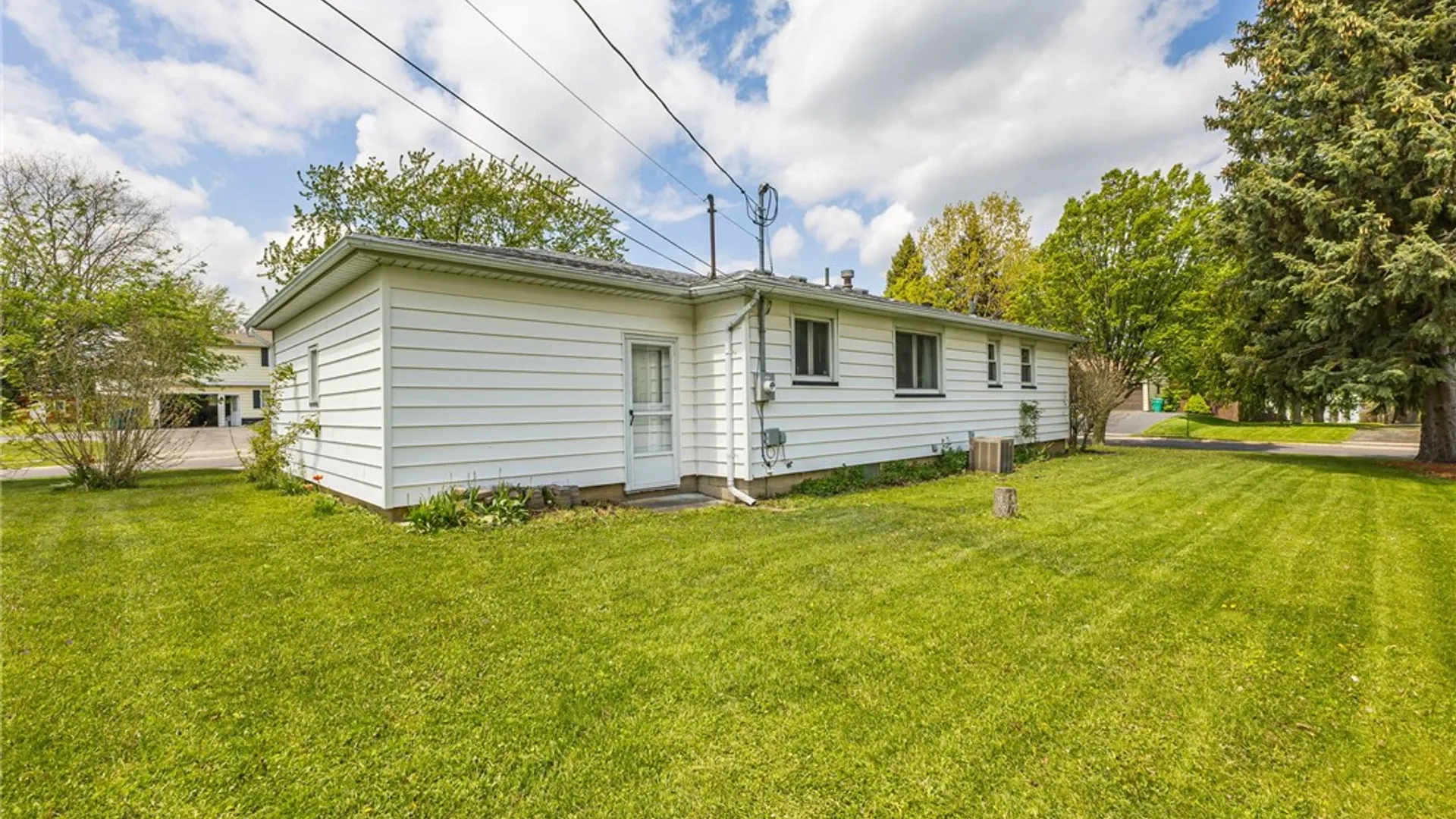 Property at 110 Echo Hill Drive, Irondequoit, NY 14609 23