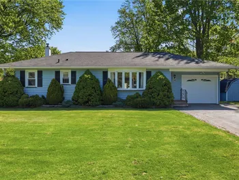 30 Adela Circle, Chili, NY 14624