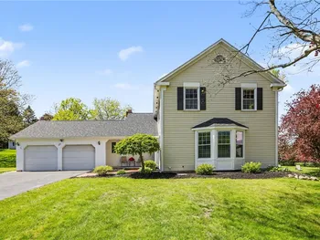 Property at 17 Bardney Circle, Perinton, NY 14450