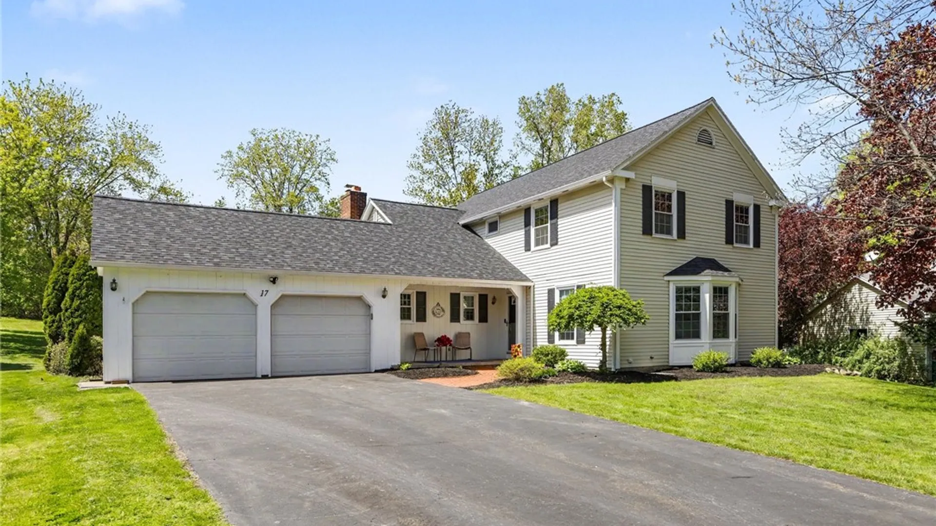 Property at 17 Bardney Circle, Perinton, NY 14450 2