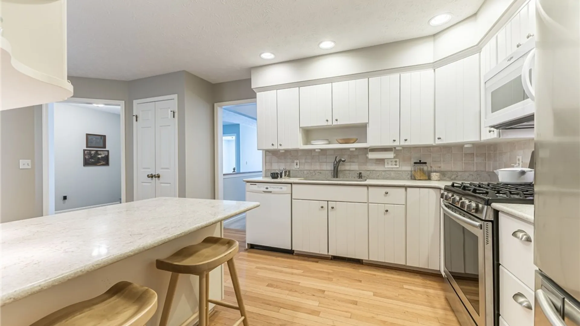 Property at 64 Greenwood Park, Pittsford, NY 14534 10