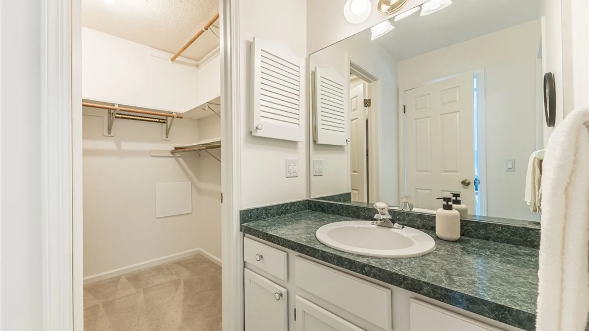 Property at 64 Greenwood Park, Pittsford, NY 14534 26