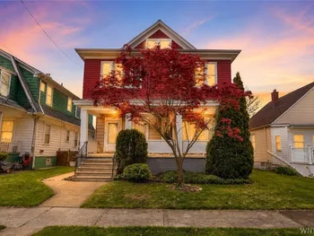 2460 Grand Avenue, Niagara Falls, NY 14301