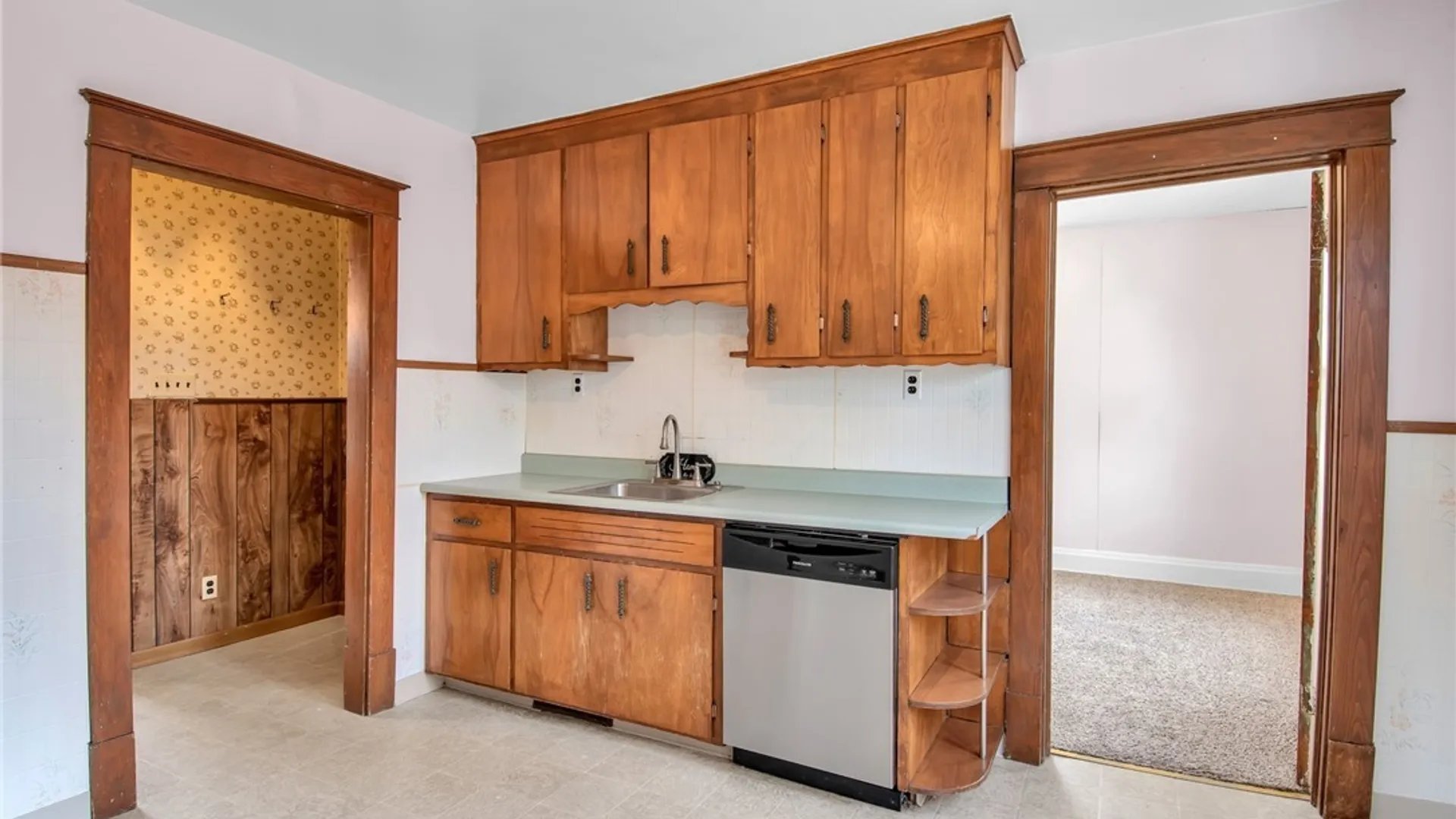 Property at 2460 Grand Avenue, Niagara Falls, NY 14301 21