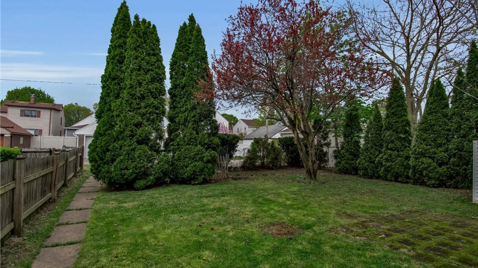 Property at 2460 Grand Avenue, Niagara Falls, NY 14301 8