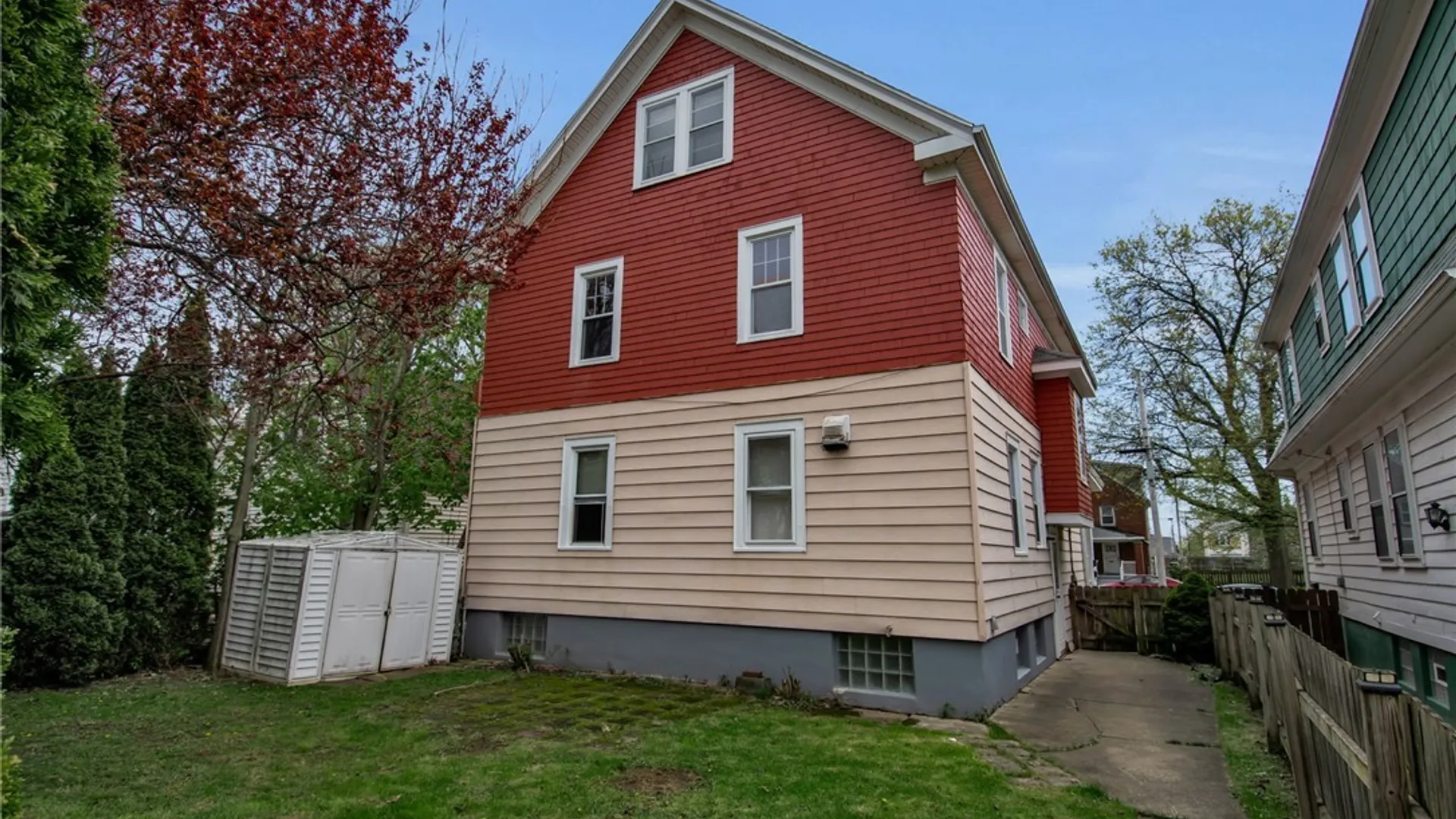 Property at 2460 Grand Avenue, Niagara Falls, NY 14301 9