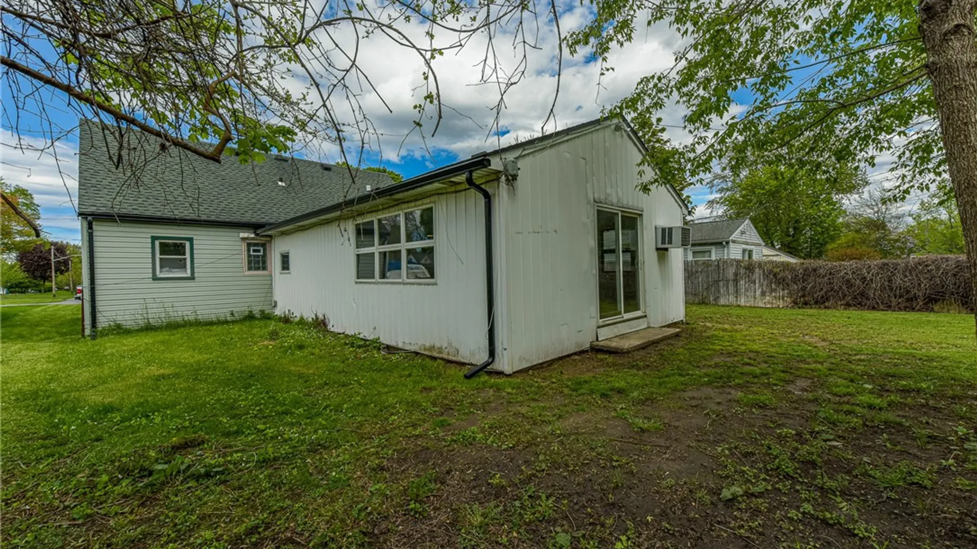 Property at 40 Mac Arthur Road, Greece, NY 14615 33