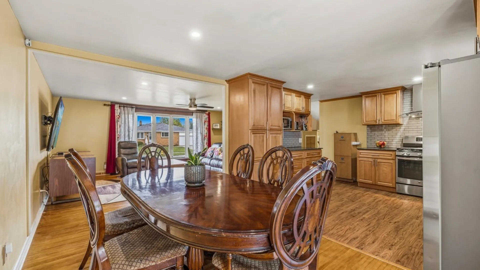 Property at 85 Bernice Drive, Cheektowaga, NY 14225 9