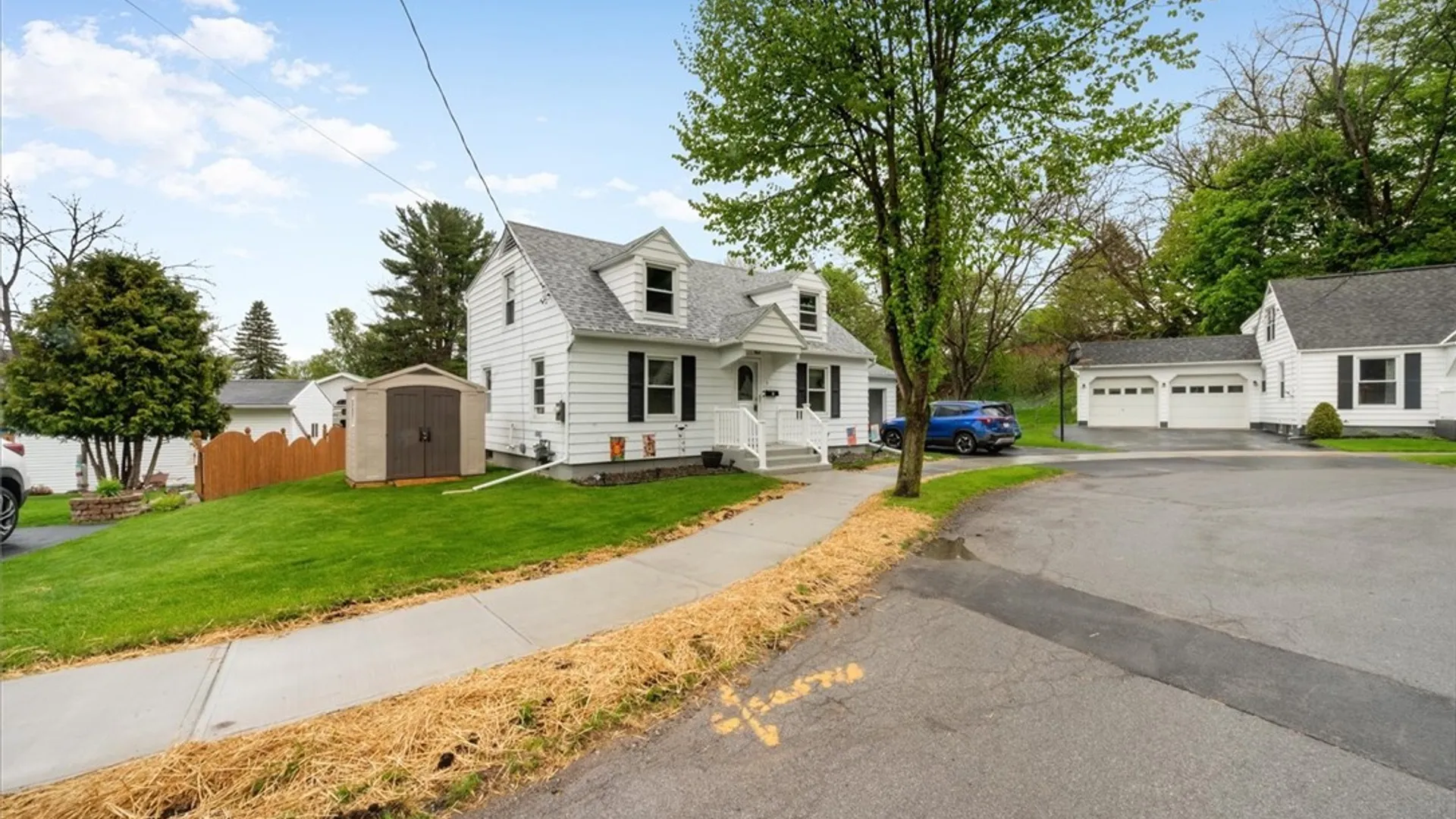 Property at 5 Columbia Circle, German Flatts, NY 13407 3