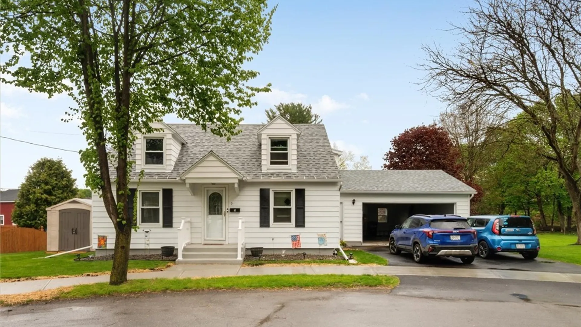 Property at 5 Columbia Circle, German Flatts, NY 13407 4