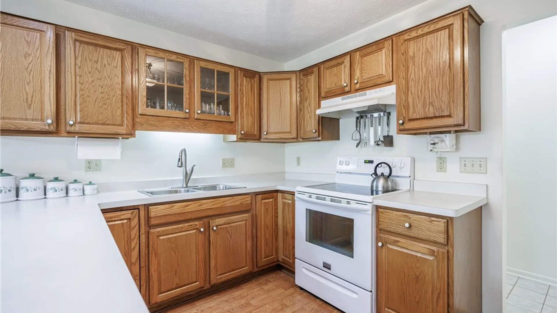 Property at 38 Sotheby Drive, Greece, NY 14626 12