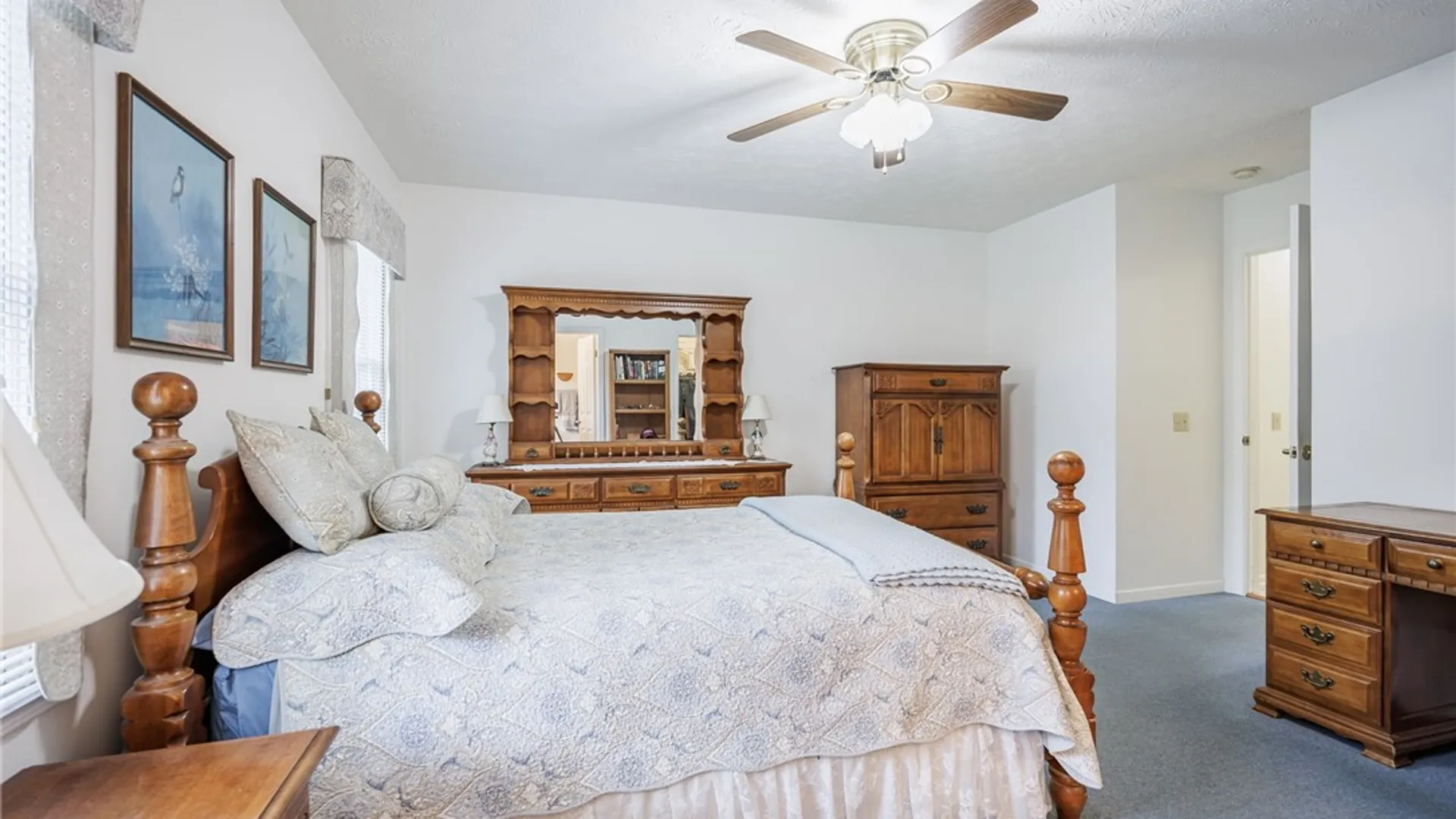 Property at 38 Sotheby Drive, Greece, NY 14626 18