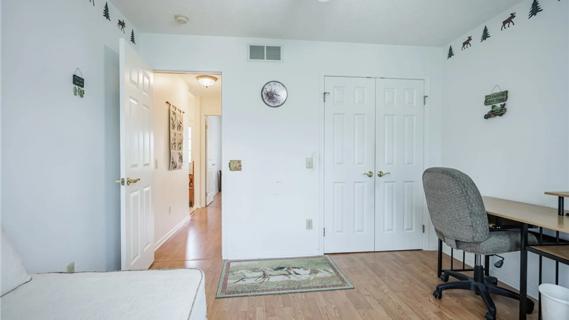Property at 38 Sotheby Drive, Greece, NY 14626 25