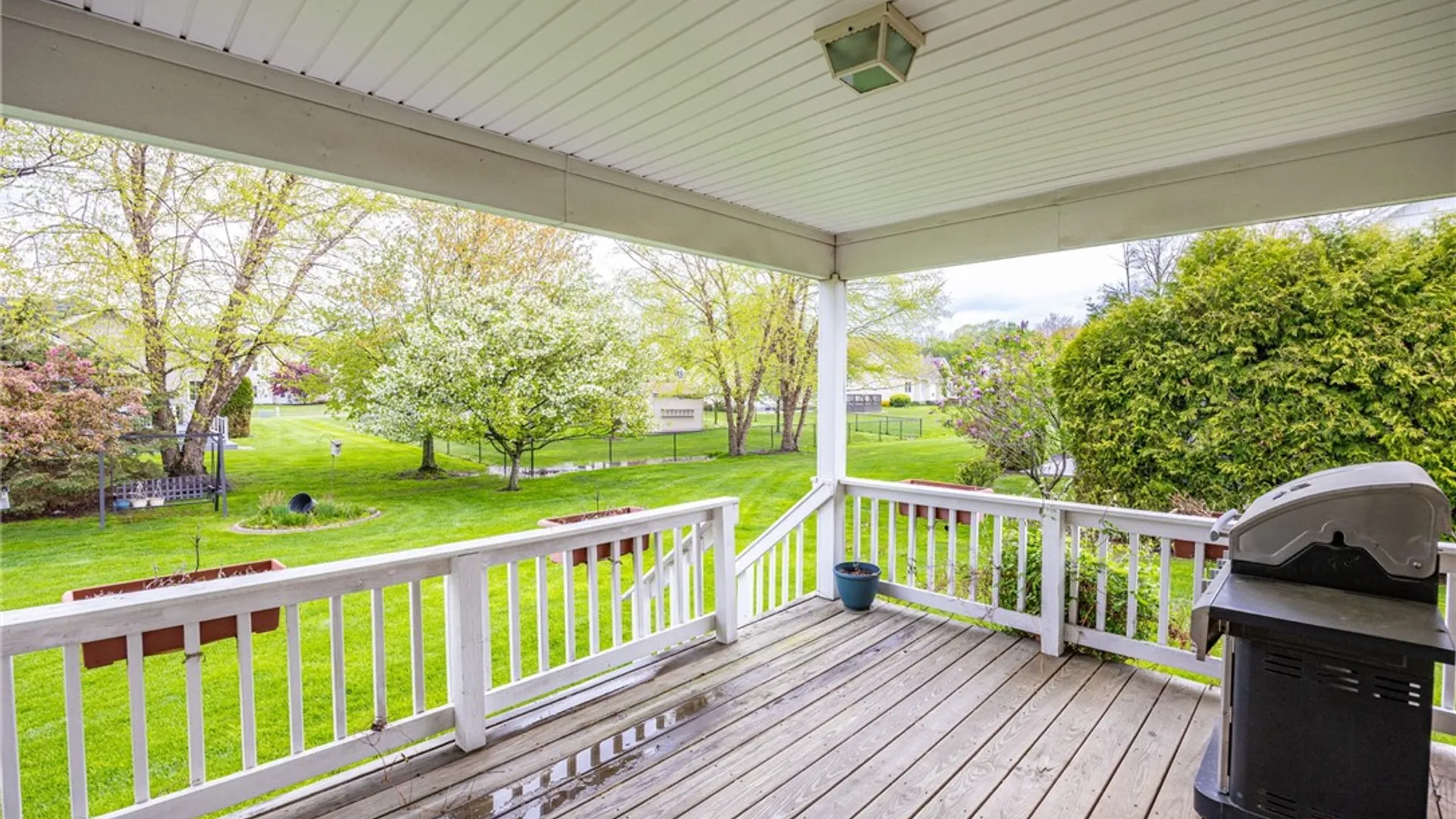 Property at 38 Sotheby Drive, Greece, NY 14626 29