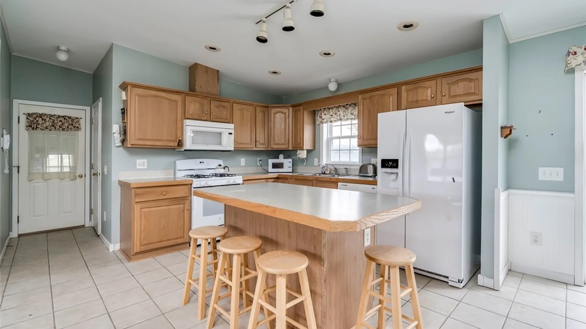 Property at 390 Otis Lane, Cape Vincent, NY 13618 13