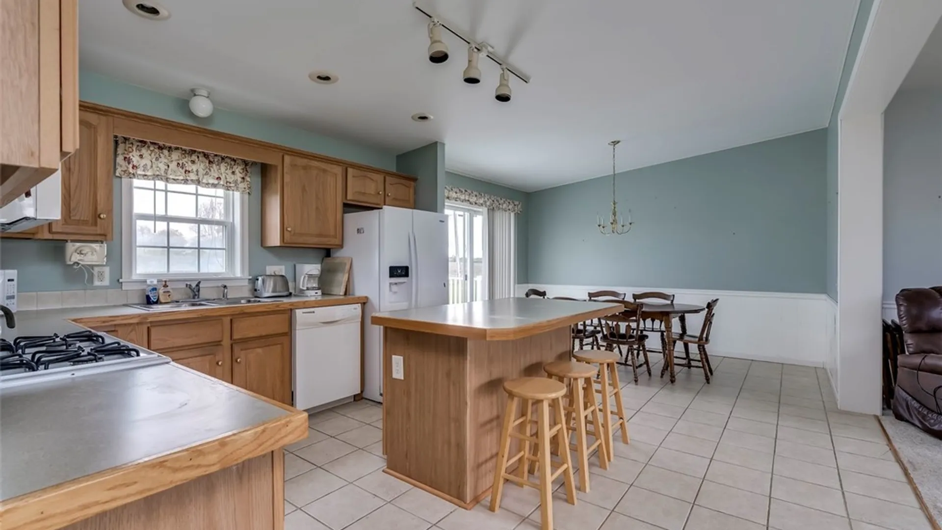 Property at 390 Otis Lane, Cape Vincent, NY 13618 16