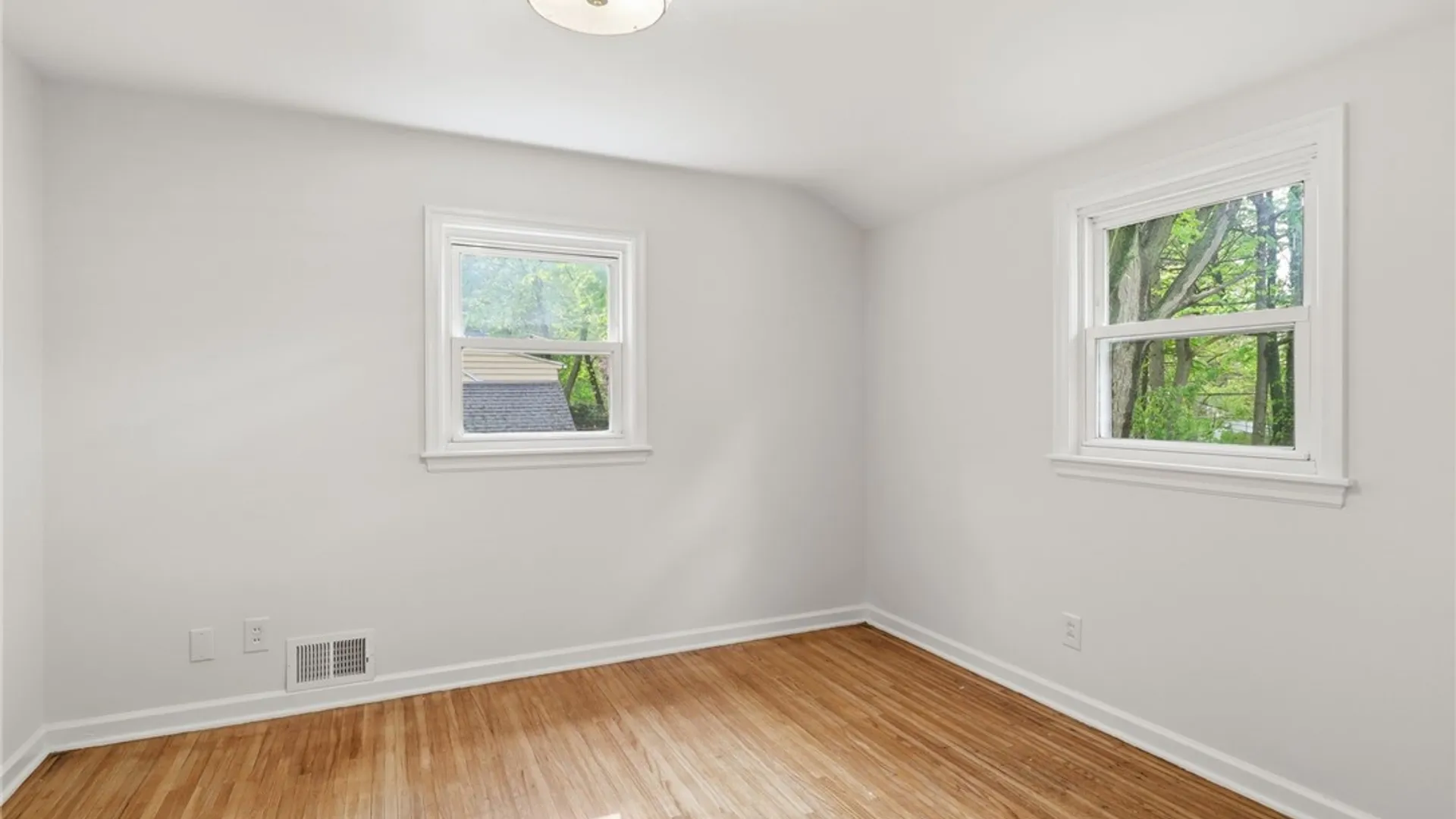 Property at 189 Walzford Road, Irondequoit, NY 14622 15