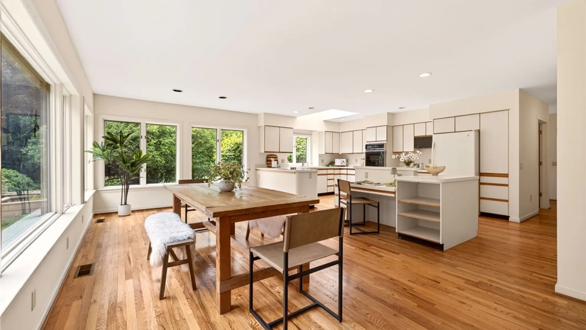 Property at 4 Malm Lane, Pittsford, NY 14618 15