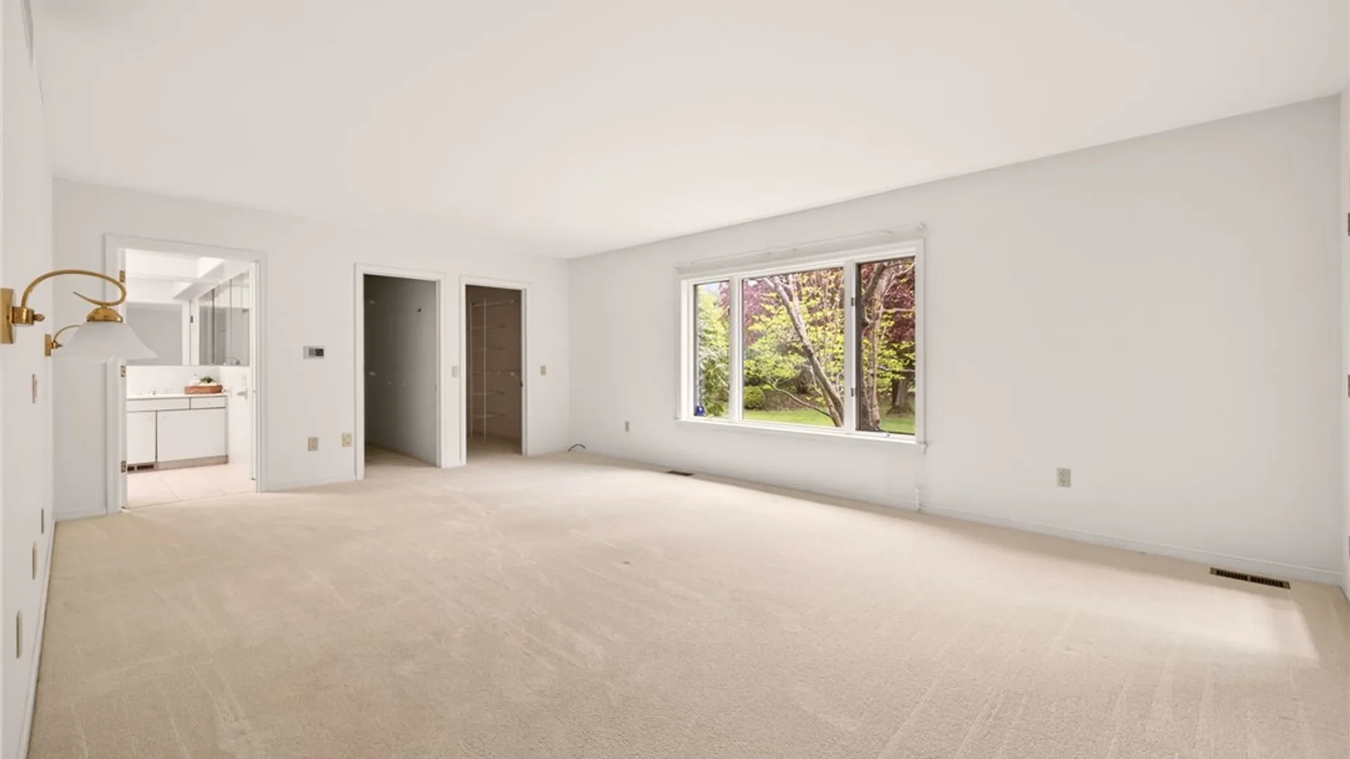 Property at 4 Malm Lane, Pittsford, NY 14618 23