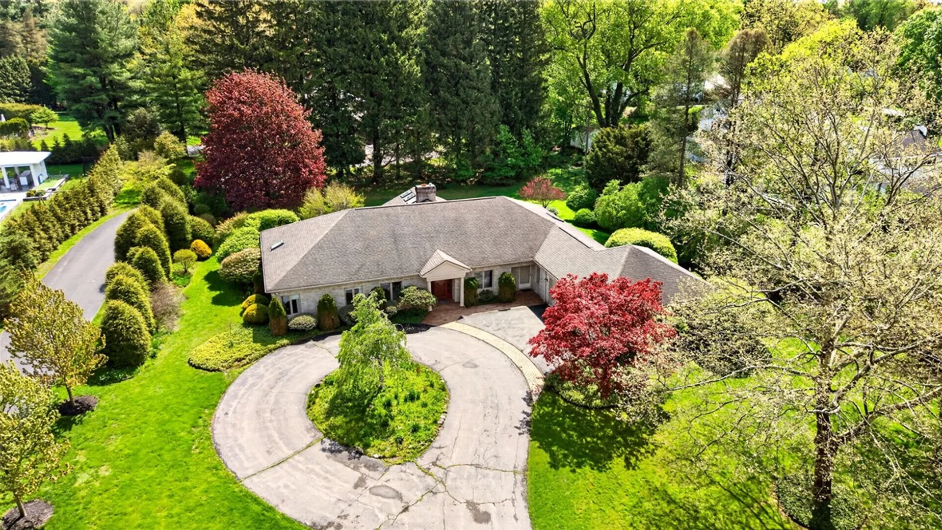 Property at 4 Malm Lane, Pittsford, NY 14618 40