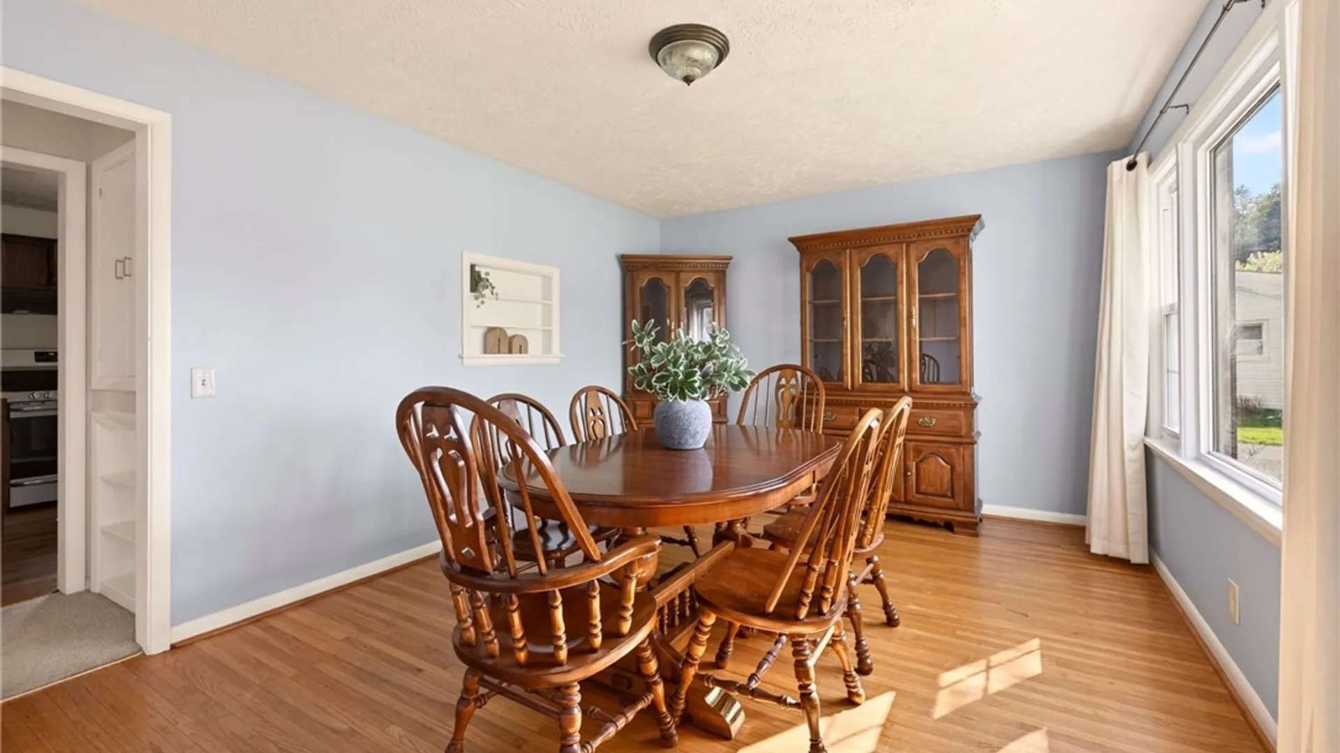 Property at 127 Creek Hill Lane, Penfield, NY 14625 6