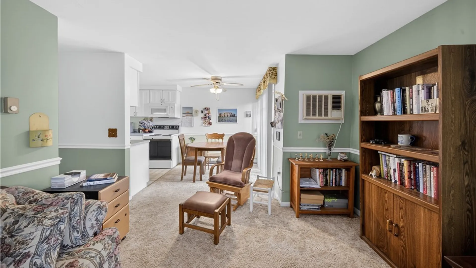 Property at 8 Watertree Drive, DeWitt, NY 13057 20