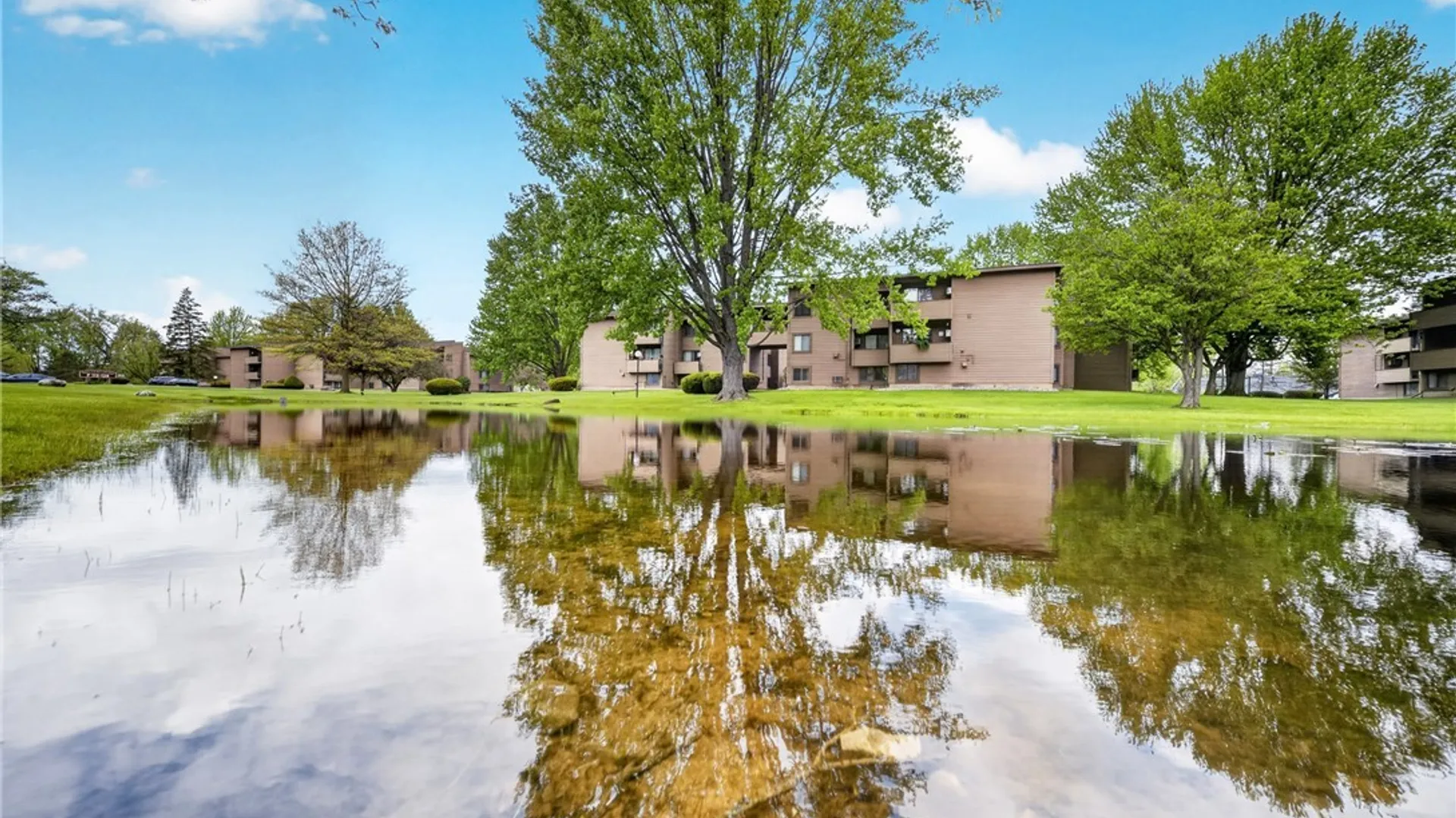 Property at 8 Watertree Drive, DeWitt, NY 13057 5